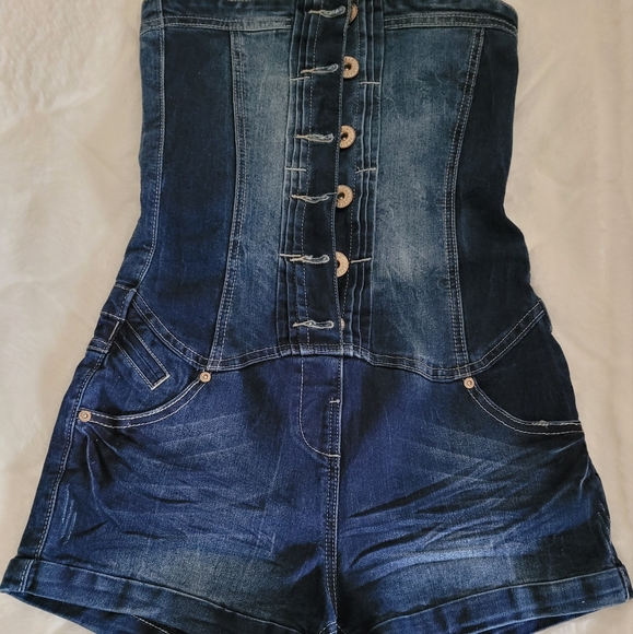 Parisian Women's Jeans Romper - Picture 10 of 10